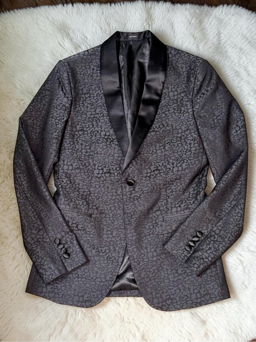 jf j.ferrar Black Patterned Satin Shawl Collar Tux Jacket slim measurements